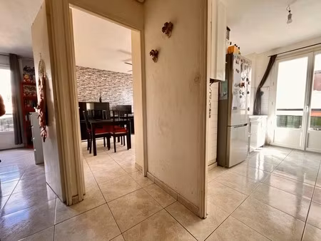 t3 56 m2 - 13014 - trav notre dame de bon secours - parking + cave - 88 200 euro