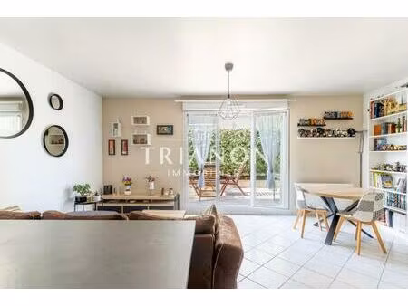 rare : appartement jardin de 200m² – gare à pied