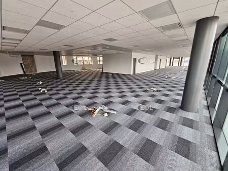 location bureaux 505 m² à 4 754 m²