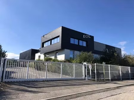 vente entrepôt 1 335 m²