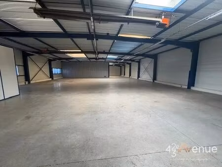 vente local d’activités veauche 42340 645m²