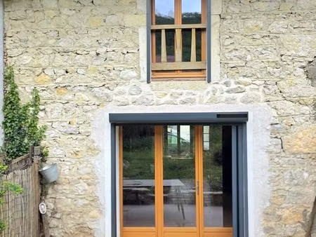 charmante maison entièrement rénovée à artemare