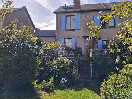 maison de ville dans le bourg d'authon du perche