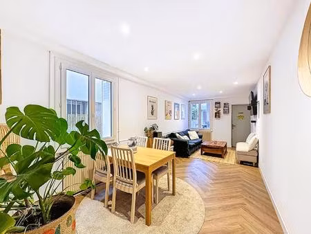 maison 2 ch  rénovée  terrasse  tram à pied