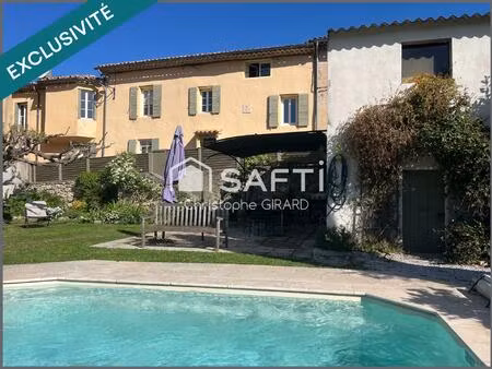 maison de caractère de 152 m² sur terrain de 1098 m²