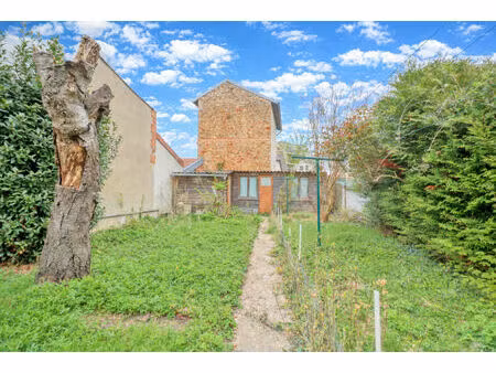 terrain à bâtir 295 m²