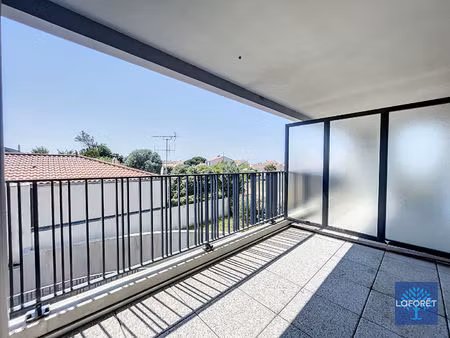 les sables-d'olonne - appartement 2 pièces  46 m² avec terrasse et parking