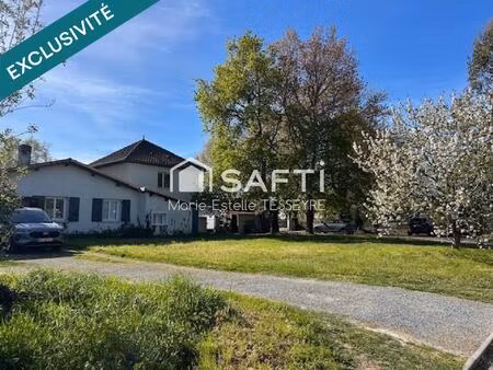 maison de caractère avec fort potentiel à montussan (20 min de bordeaux) parcelle 5500m2 d