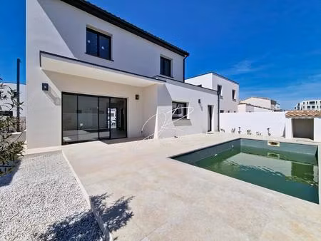 villa neuve t6 4 chambres 139 m² piscine et garage