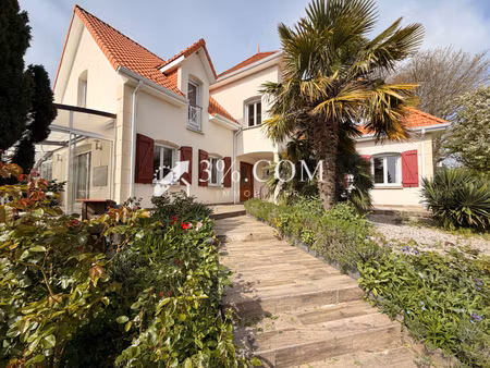 pavillon indépendant 215m² - 5ch