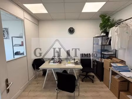 a louer 110m² de bureau a maisons-alfort