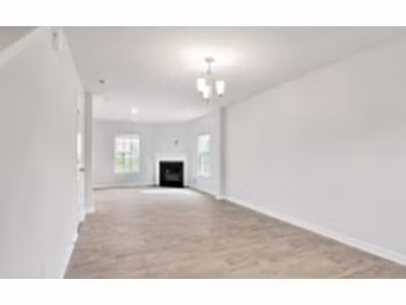 vannes est - local commercial de 185 m² environ - sene