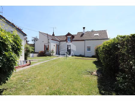jolie maison meublee de 86m² avec jardin et garage