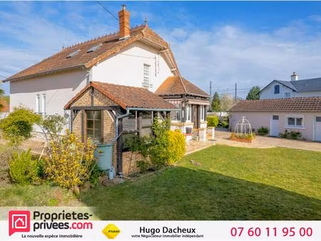 maison foecy : 140 m² - 6 pièces - 4 chambres -