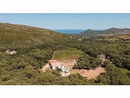 cap corse  pietracorbara  domaine privé  6 logements  piscine et espaces extérieurs  proje