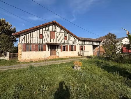 maison t6 en colombage avec dépendances et terrain