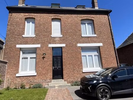 en vente maison 194 8 m² – 314 400 € |neuville-saint-rémy