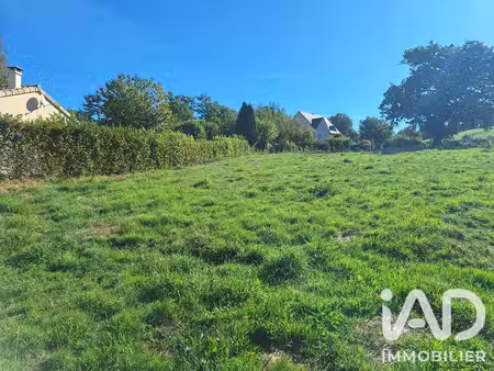 terrain à arpajon-sur-cère (15130)