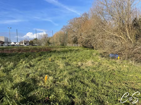 terrain à batir à 10 minutes à pied de la plage