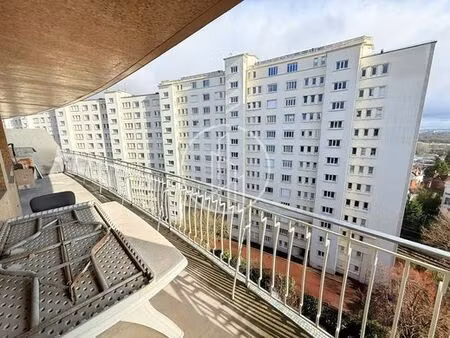 appartement de 4 pièces de luxe en vente à saint-cloud  île-de-france