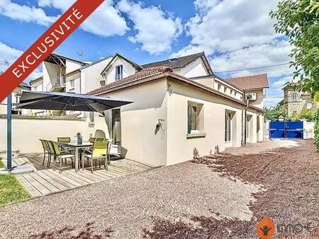 maison de 6 pièces de luxe en vente à saint-germain-sur-morin  île-de-france