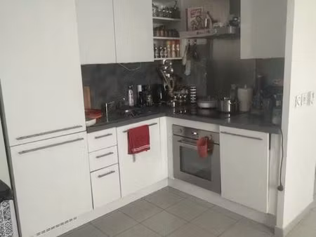 t3 60 m² + balcon + box fermé – marseille 4ème – résidence récente