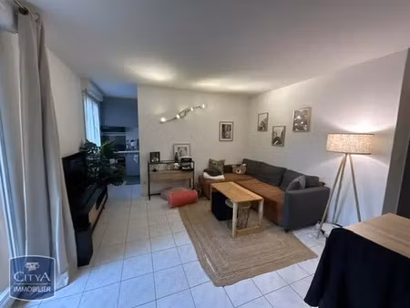 appartement à louer 2 pièces 48.4 m² - portes-lès-valence (26) - 647€
