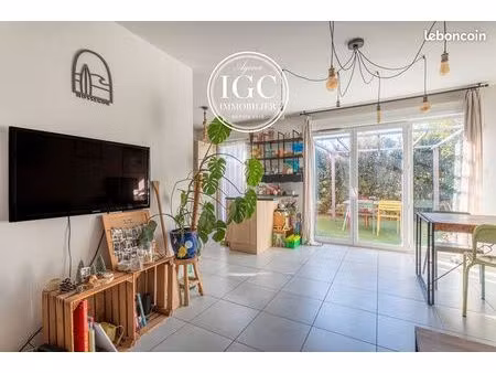 pavillon 3 pièces 63 m²