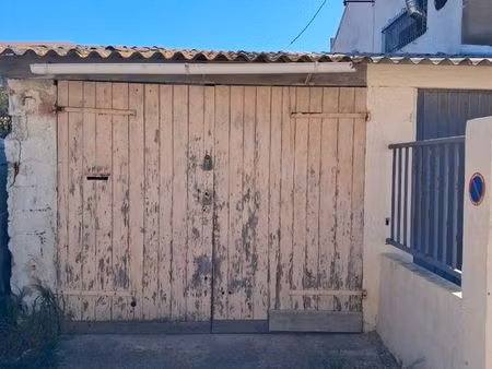 vend garage avec mezzanine