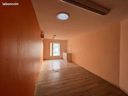 bureaux 20 m² la roque-d'anthéron