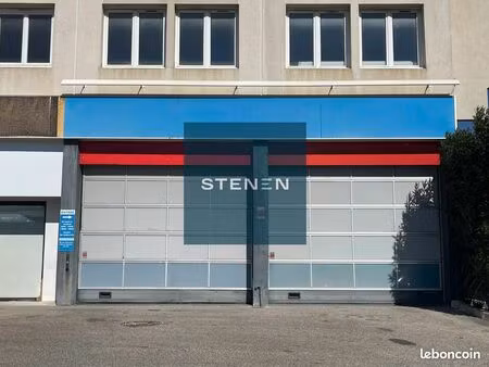 local d'activité 110 m²