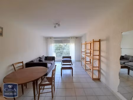 appartement à louer 2 pièces 53.8 m² - pertuis (84) - 743€