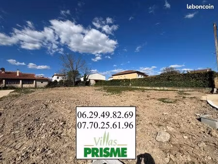 terrain 450 m² greasque