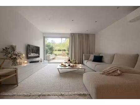 appartement esprit maison de village avec terrasses et solarium