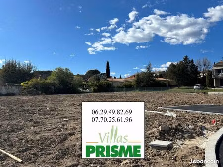 terrain 357 m² greasque