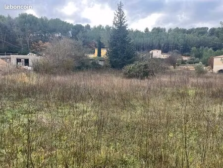 terrain 2 000 m² ventabren