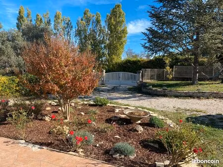 luynes  spacieuse maison familiale 150 m2