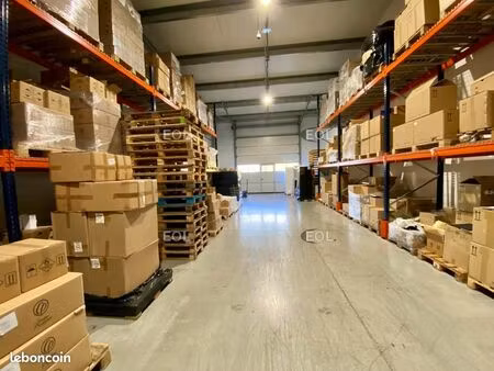 local d'activité 213 m²