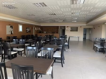 local restaurant 491 m²