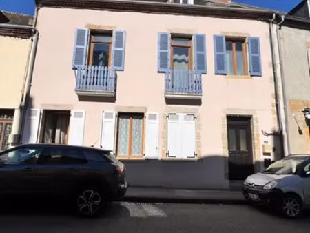 immeuble à bourbon-l’archambault (03160)