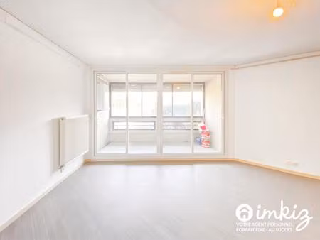 t3 à marseille 9ème arrondissement  limite 8ème