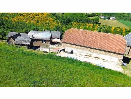 maison t5 146 m² + grange de 300 m² + 7.35 ha