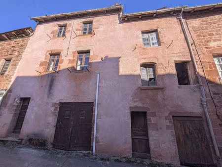maison à rénover + garage + dépendance