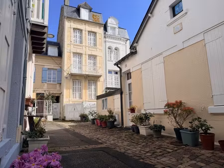 charmant et lumineux 3 pièces avec balcon