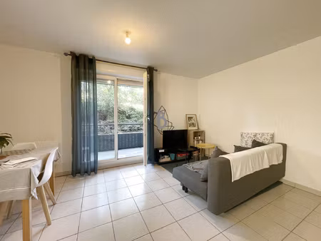 appartement t3 - 54m2 - onet le chateau