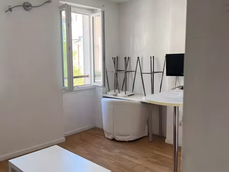 location appartement 2 pièces 25 m² à marseille 6 (13006)
