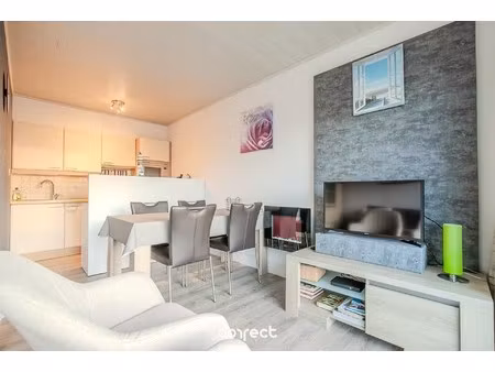 gemeubeld tweeslaapkamer app. met 2 ruime terrassen in park atlantis.