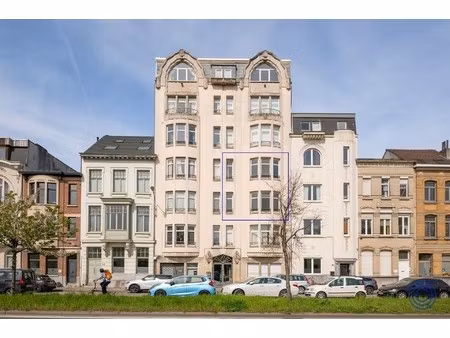 karaktervol duplexappartement met terras in hartje zurenborg!