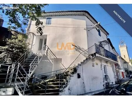 immeuble 9 pièces 200 m²