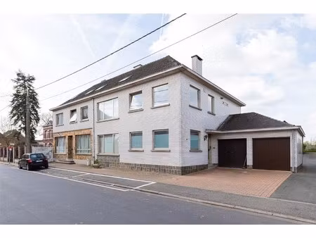 unieke opbrengsteigendom in lennik (5app)